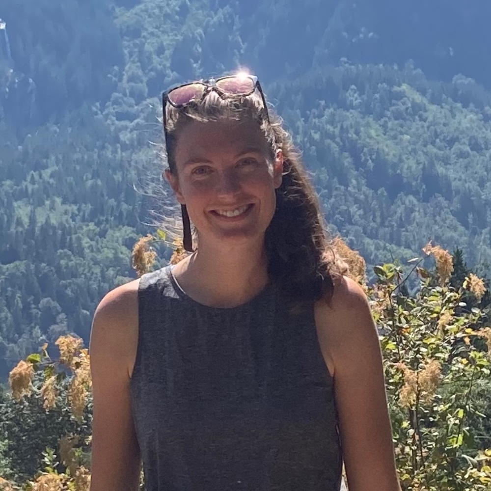 Meet your Posher, Elissa